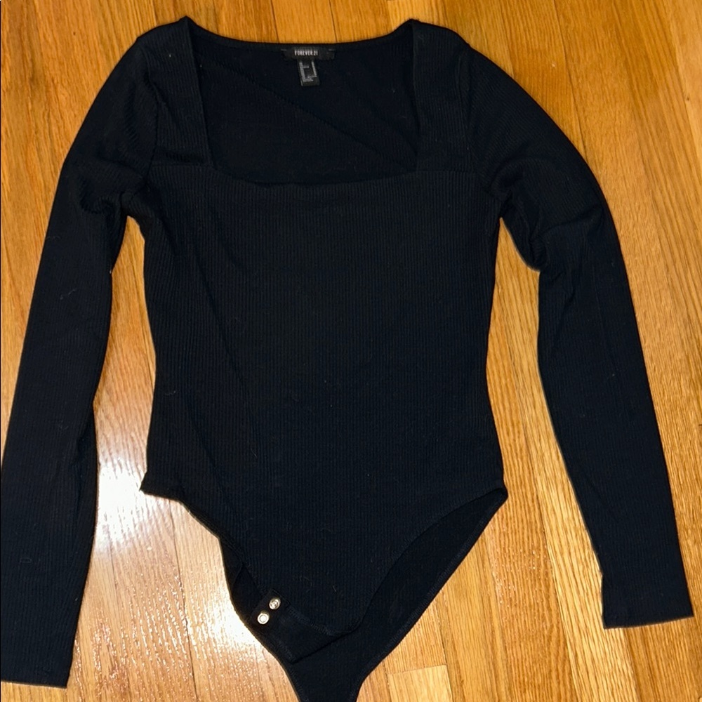 Black Long Sleeve Ribbed Bodysuit Forever 21 Size Medium